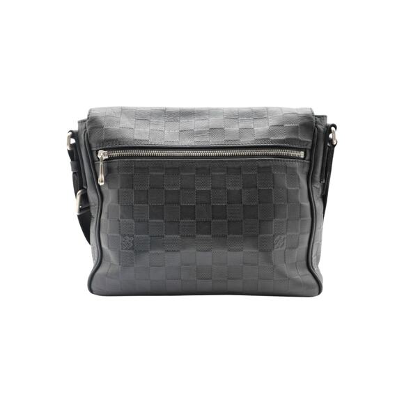 Louis Vuitton District PM Damier Infini Leather Messenger Bag In Black - Picture 2 of 6